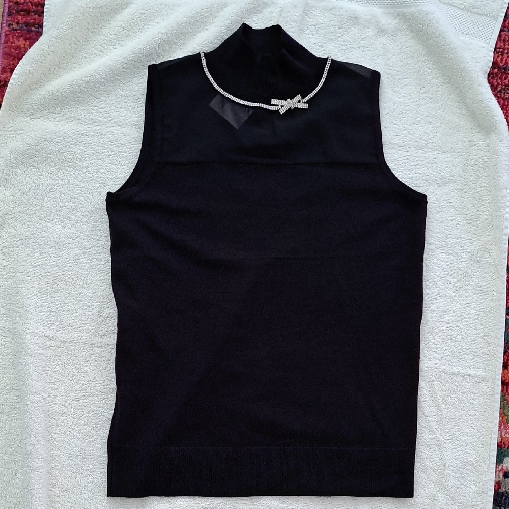 CABLE & GAUGE  Black Sleeveless Top w/Sheer Top Area And Rhinestone Neck, Size M